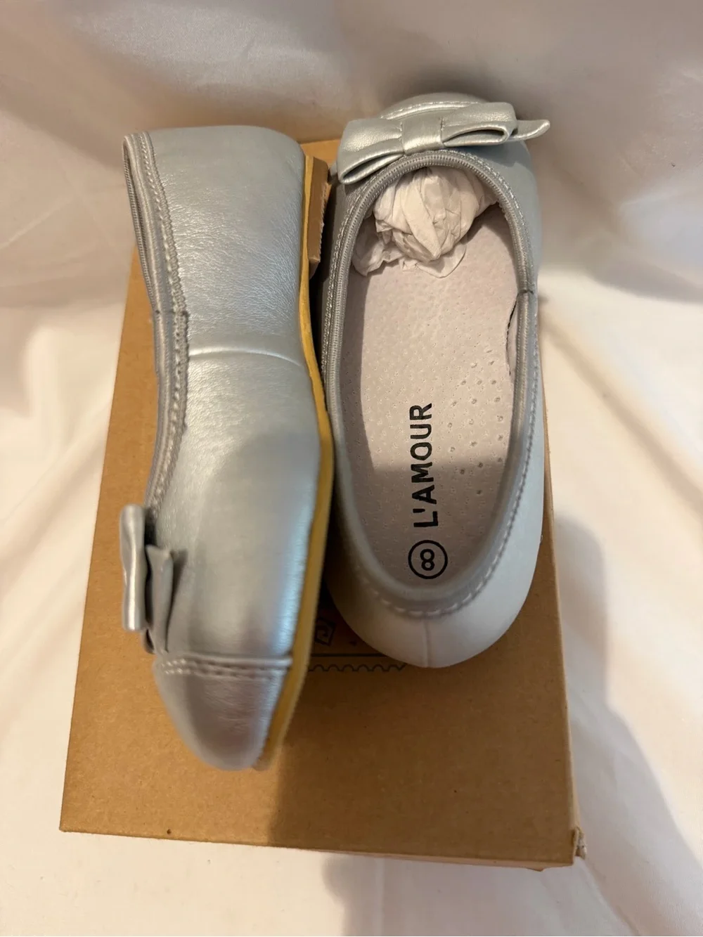 NWT L'Amour Silver Bow Ballet Flat Girls Size 8